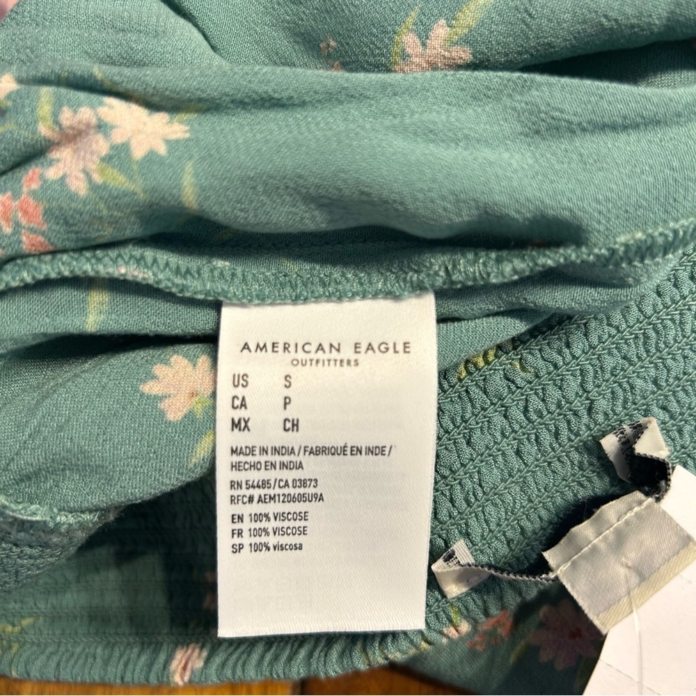 *NWT* American Eagle Green & Pink Floral Smocked Everyday Soft Shorts, Sz Small - Picture 6 of 7